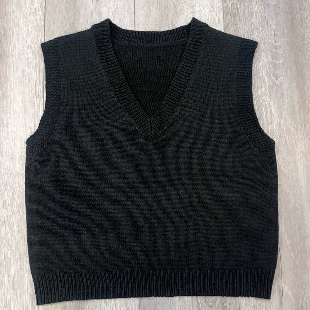 SHEIN Black V-Neck Sweater